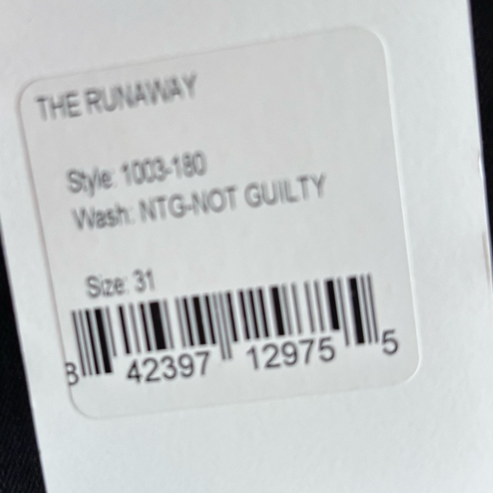 NWT Mother Denim The Runaway Women's Black Jeans in Not Guilty Black - Picture 5 of 7